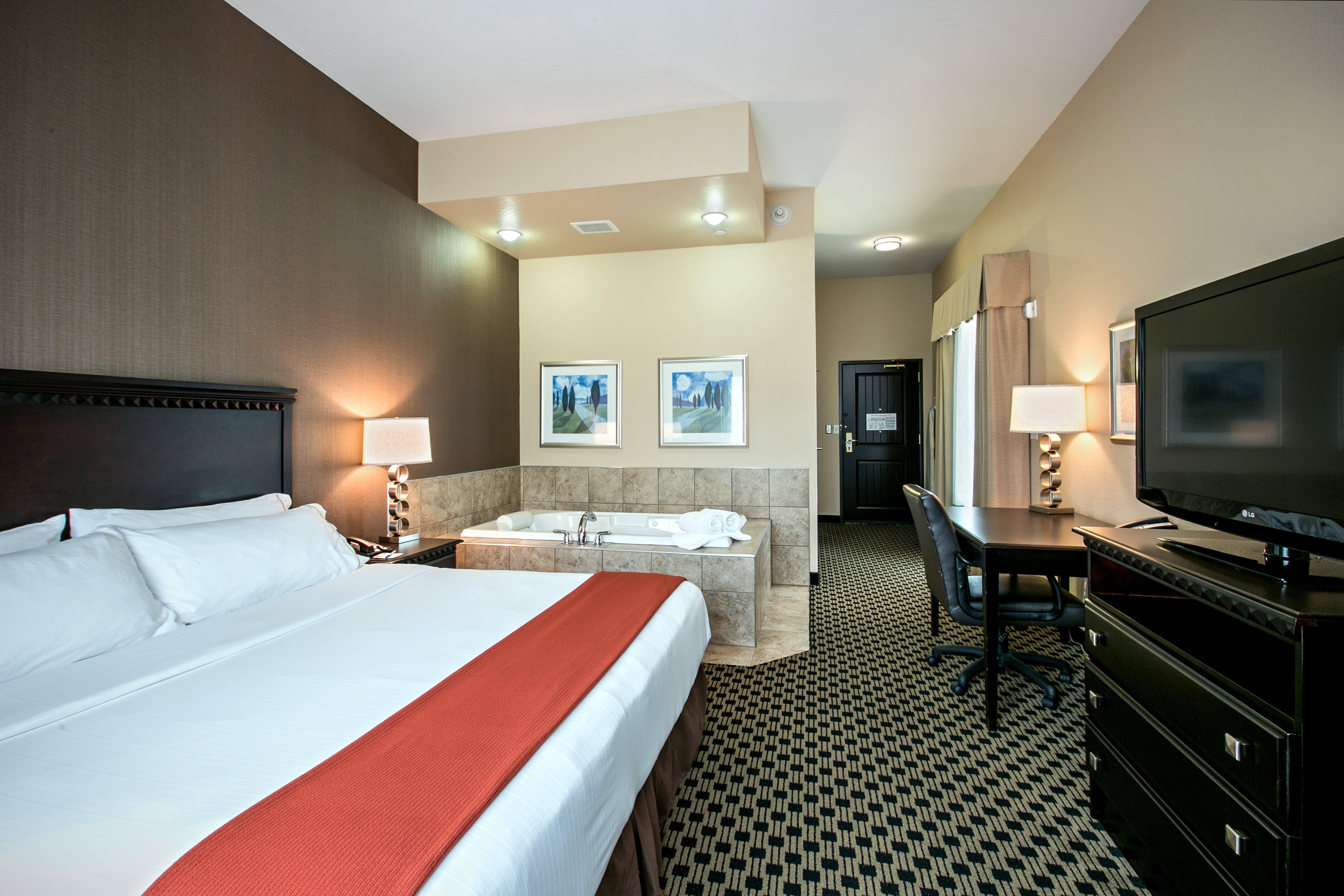 Holiday Inn Express & Suites - Green Bay East By Ihg Exterior foto
