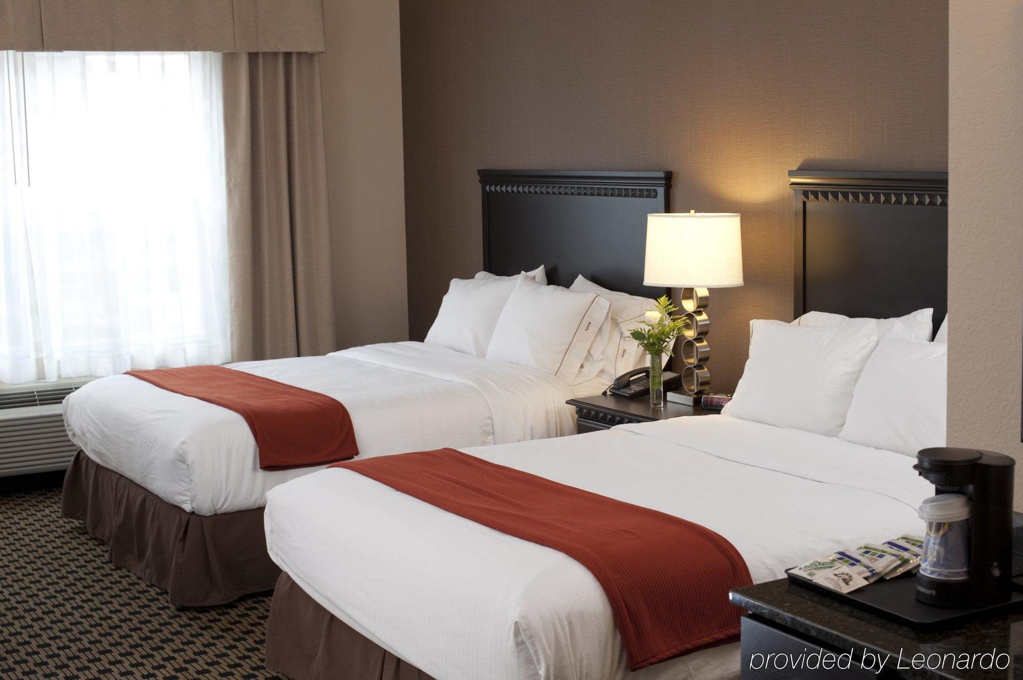 Holiday Inn Express & Suites - Green Bay East By Ihg Zimmer foto