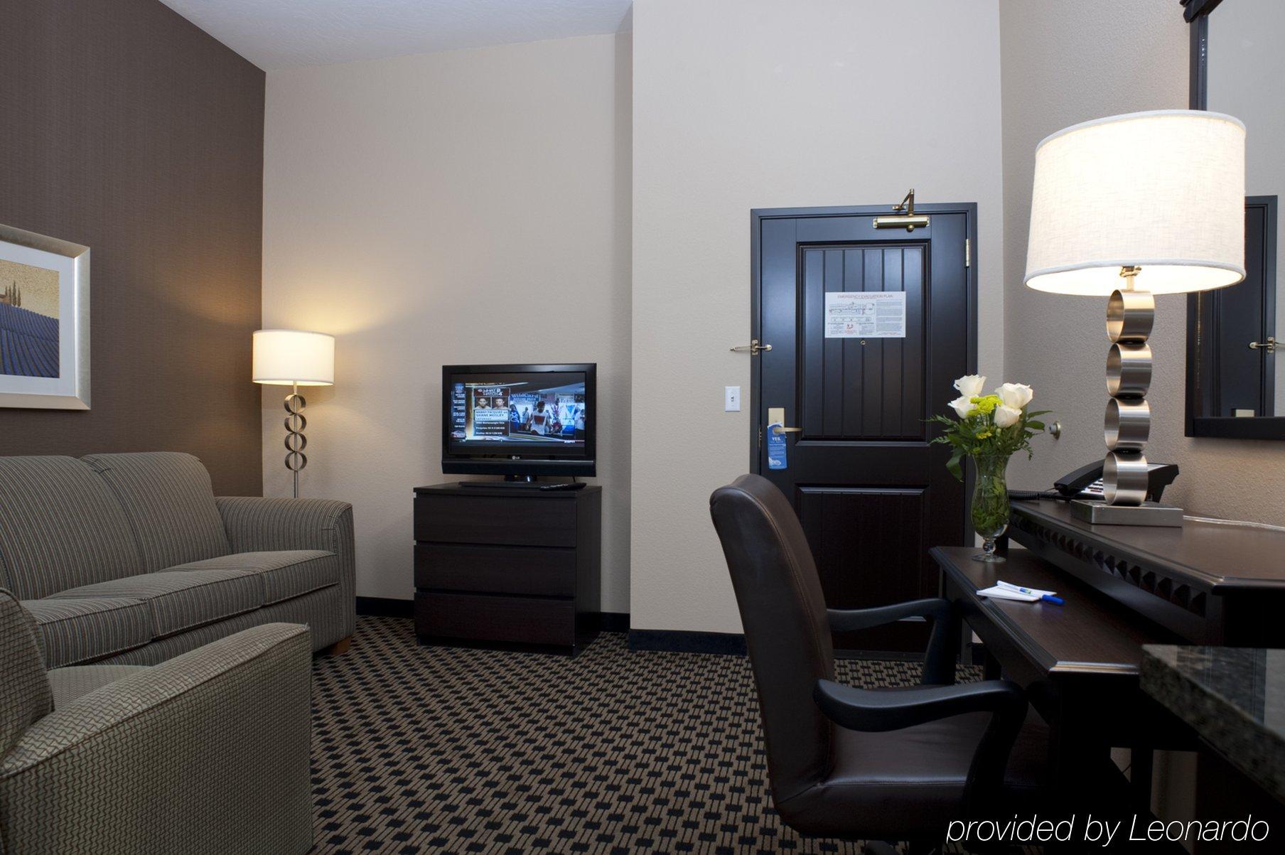 Holiday Inn Express & Suites - Green Bay East By Ihg Zimmer foto